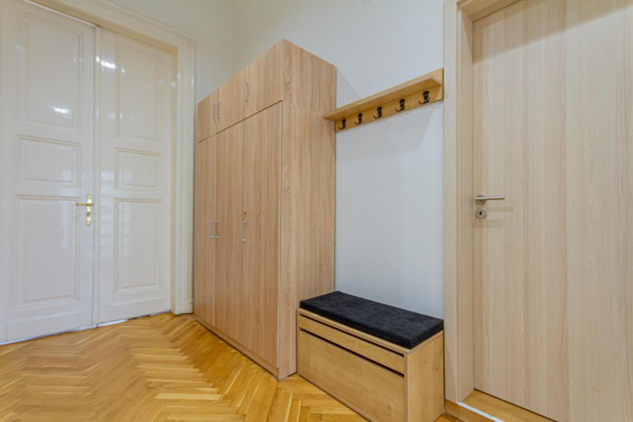 Supercentral Boutique Suite Budapest Esterno foto